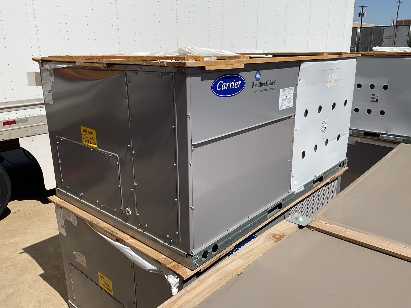 7.5 Ton Two-Stage Convertible Natural Gas/Electric Packaged Unit, 11.2 EER, 208-230/60/3, R410A