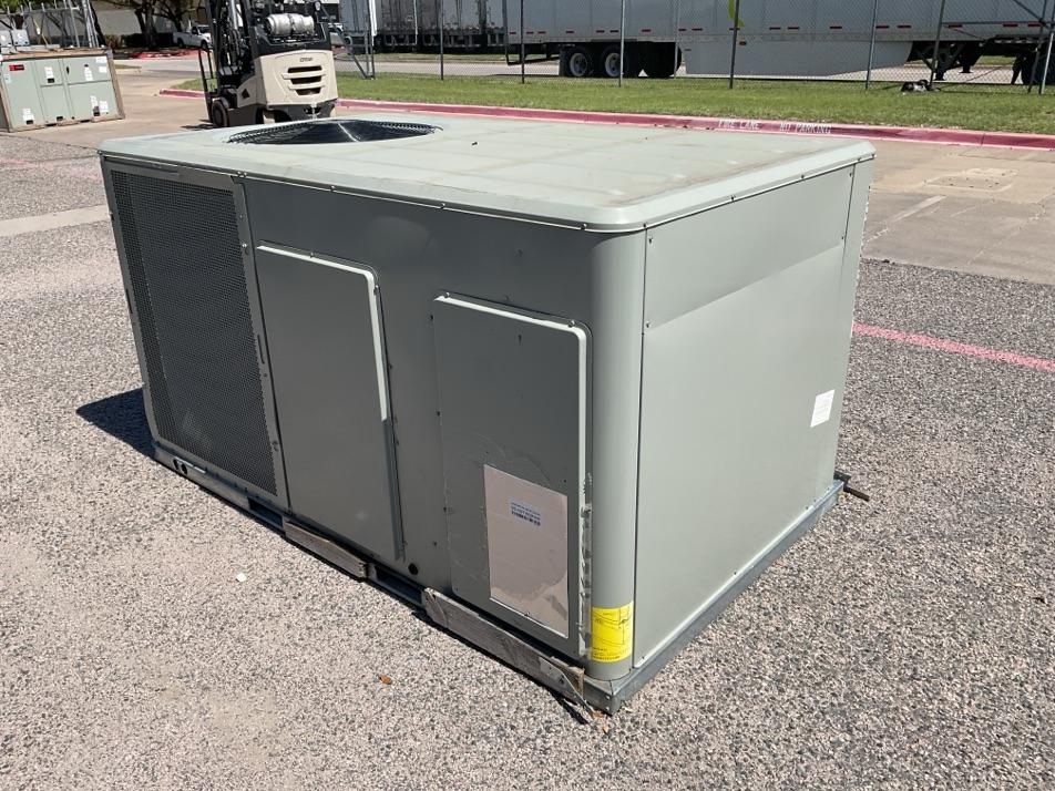 7.5 Ton Three-Stage Convertible Natural Gas/Electric Packaged Unit, 12.6 EER, 208-230/60/3, R410A
