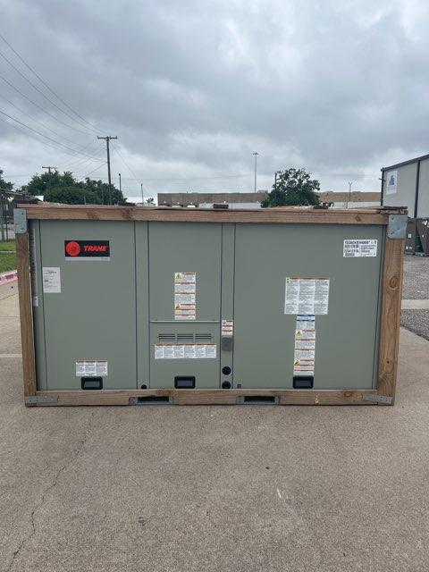 7.5 Ton Three-Stage Convertible Natural Gas/Electric Packaged Unit, 11.2 EER, 208-230/60/3, R410A