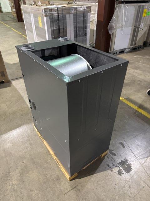 80,000 BTU Low NOx Modulating Down/Horz ECM Var Spd Comm Comp Gas Furnace 97% 115/60/1 CFM: 1200
