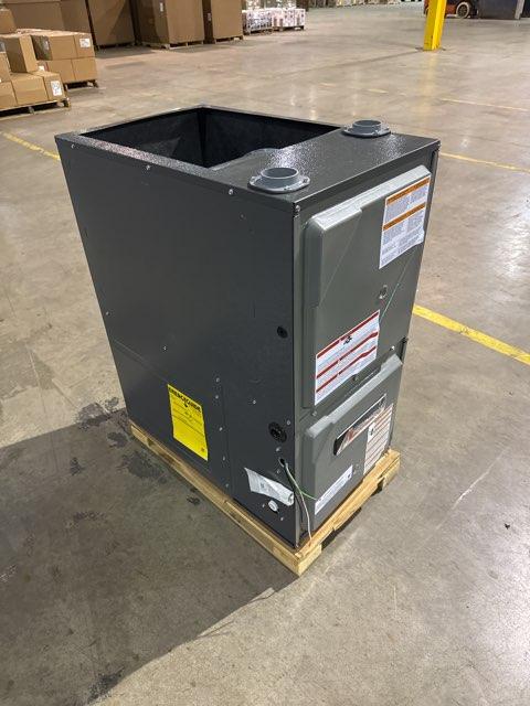 80,000 BTU Low NOx Modulating Down/Horz ECM Var Spd Comm Comp Gas Furnace 97% 115/60/1 CFM: 1200