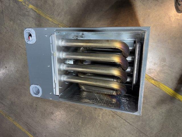 80,000 BTU Low NOx Two-Stage Up/Horz ECM Var Spd Comm Compatible Gas Furnace 96% 115/60/1 CFM: 1200