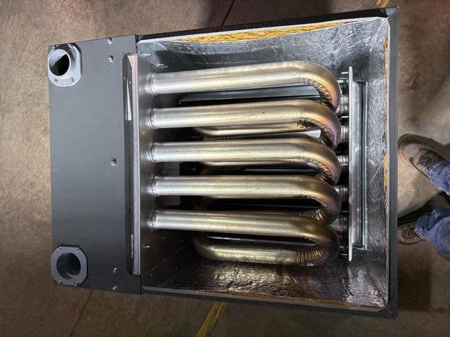 100,000 BTU Low NOx Two-Stage Up/Horz ECM Var Spd Comm Compatible Gas Furnace 96% 115/60/1 CFM: 2000