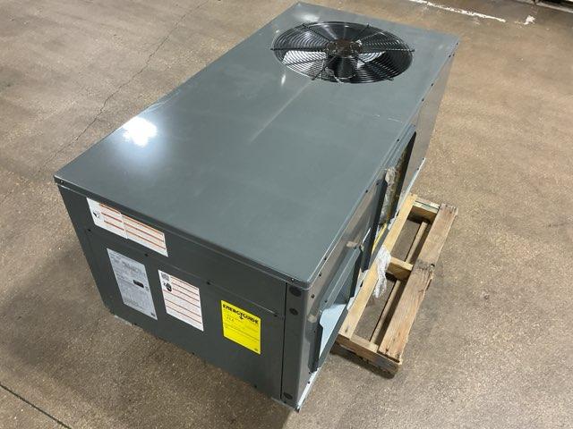 2.5 Ton Single-Stage Horizontal Packaged Air Conditioning Unit, 13.4 SEER2, 208-230/60/1, R410A