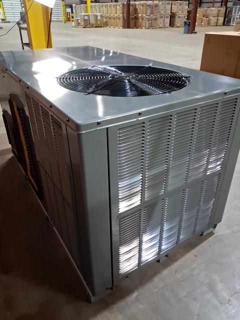 3.5 Ton Single-Stage Horizontal Packaged Air Conditioning Unit, 13.4 SEER2, 208-230/60/1, R410A