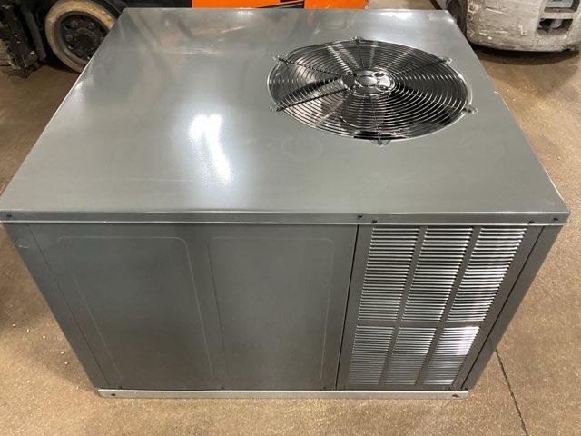 2.5 Ton Low NOx Single-Stage Convertible Natural G/E Packaged Unit, 13.4 SEER2, 208-230/60/1, R410A