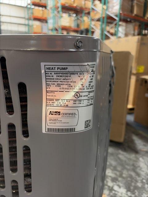 4 Ton Single-Stage Split-System Heat Pump 208-230/60/1 R410A 14.3 SEER2