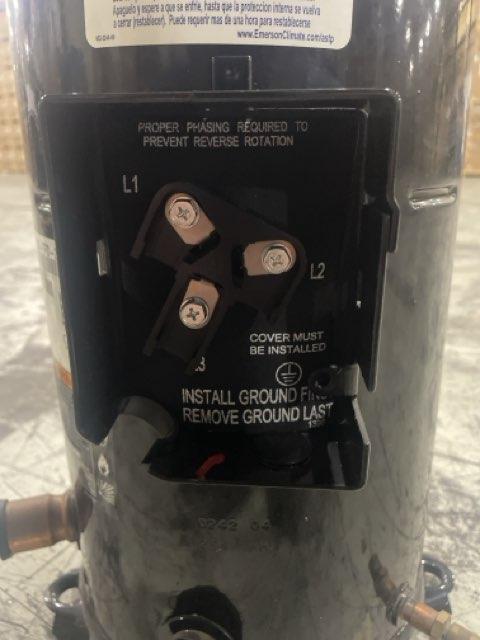 4.5 Ton Single-Stage Refrigeration Scroll Compressor 380-460/50-60/3 R404A