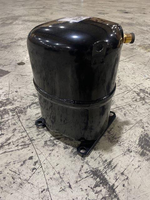 0.5 Ton Single-Stage Refrigeration Reciprocating Compressor 460/60/3 R404A