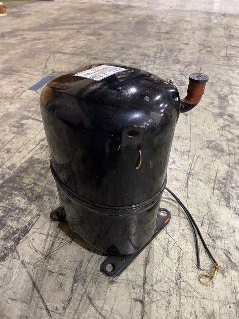 4 Ton AC Reciprocating Compressor, 380-460/60/3  R22
