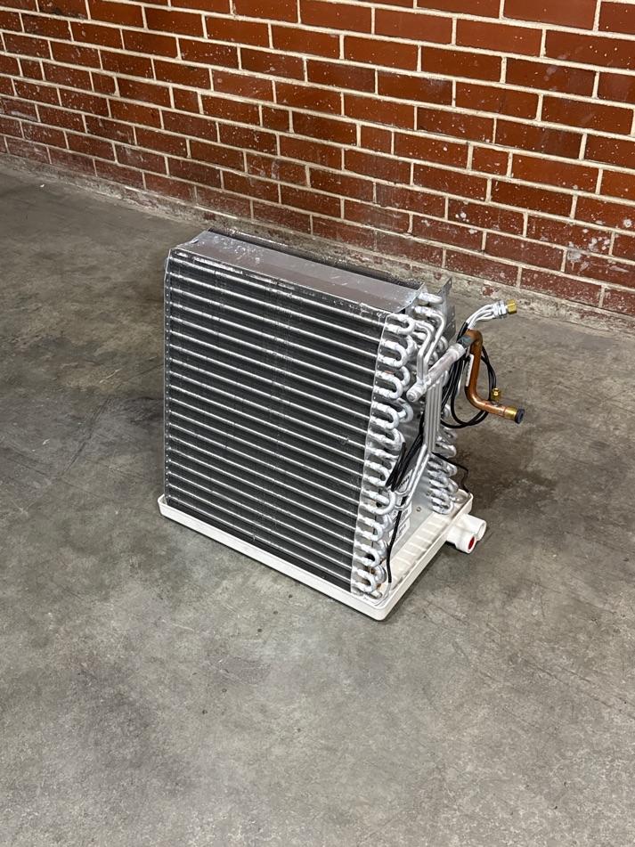 2.5 Ton AC/HP Upflow Uncased A Coil, R410A CFM 1400