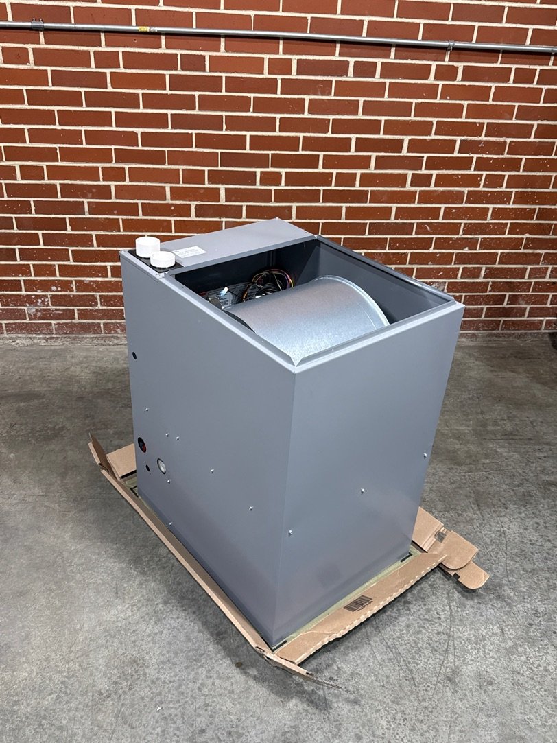110,000 BTU Two-Stage Downflow ECM Variable Speed Gas Furnace 96% AFUE 120/60/1 CFM: 2010
