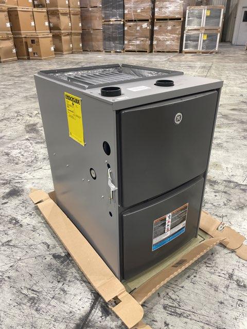 88,000 BTU Two-Stage Upflow/Horizontal ECM Variable Speed Gas Furnace 96% AFUE 120/60/1 CFM: 1315