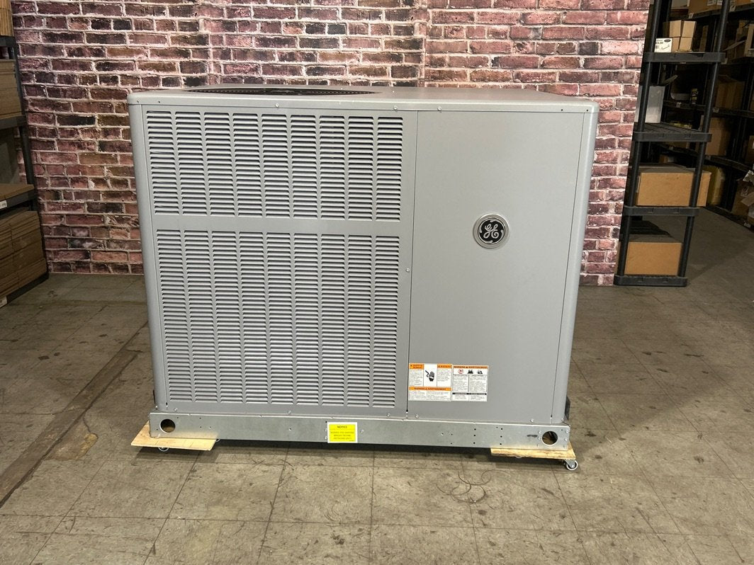 5 Ton Two-Stage Convertible Natural Gas/Electric Packaged Unit, 16 SEER, 208-230/60/1, R410A