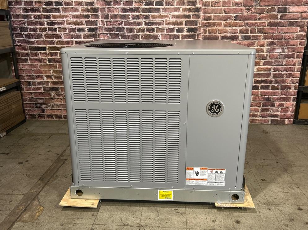 2 Ton Two-Stage Convertible Natural Gas/Electric Packaged Unit, 16 SEER, 208-230/60/1, R410A