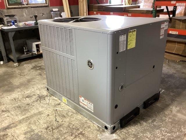 4 Ton Two-Stage Convertible Natural Gas/Electric Packaged Unit, 16 SEER, 208-230/60/1, R410A