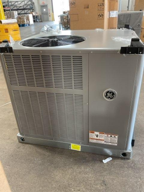3 Ton Single-Stage Convertible Natural Gas/Electric Packaged Unit, 14 SEER, 208-230/60/1, R410A