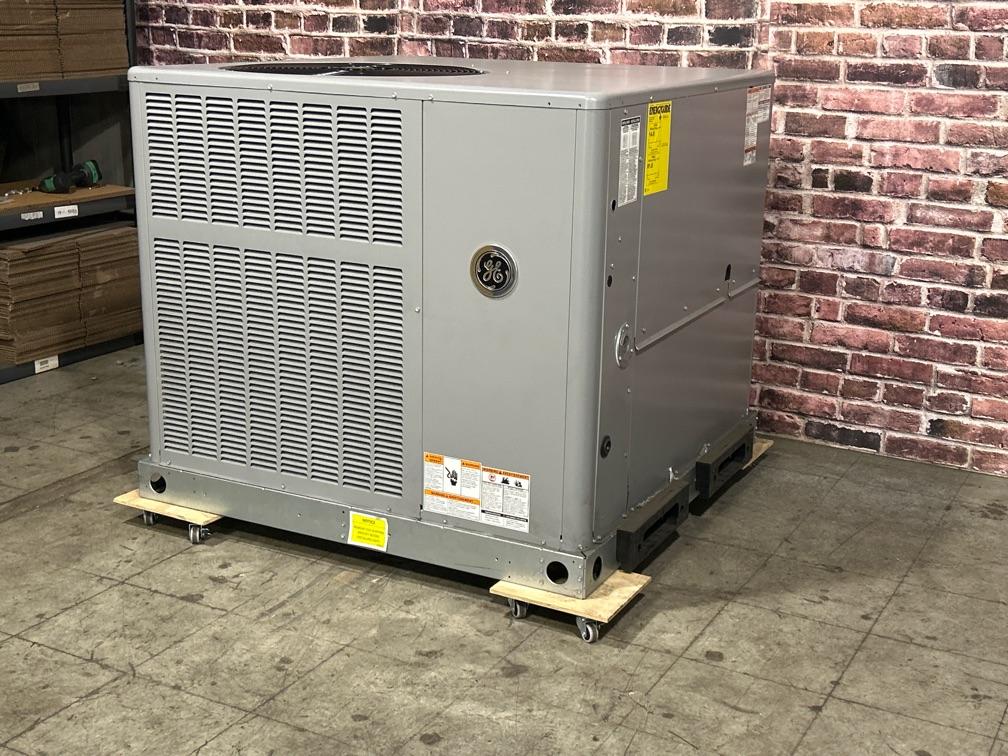 2.5 Ton Low NOx 1-Stage Convertible Natural Gas/Electric Packaged Unit, 14 SEER, 208-230/60/1, R410A