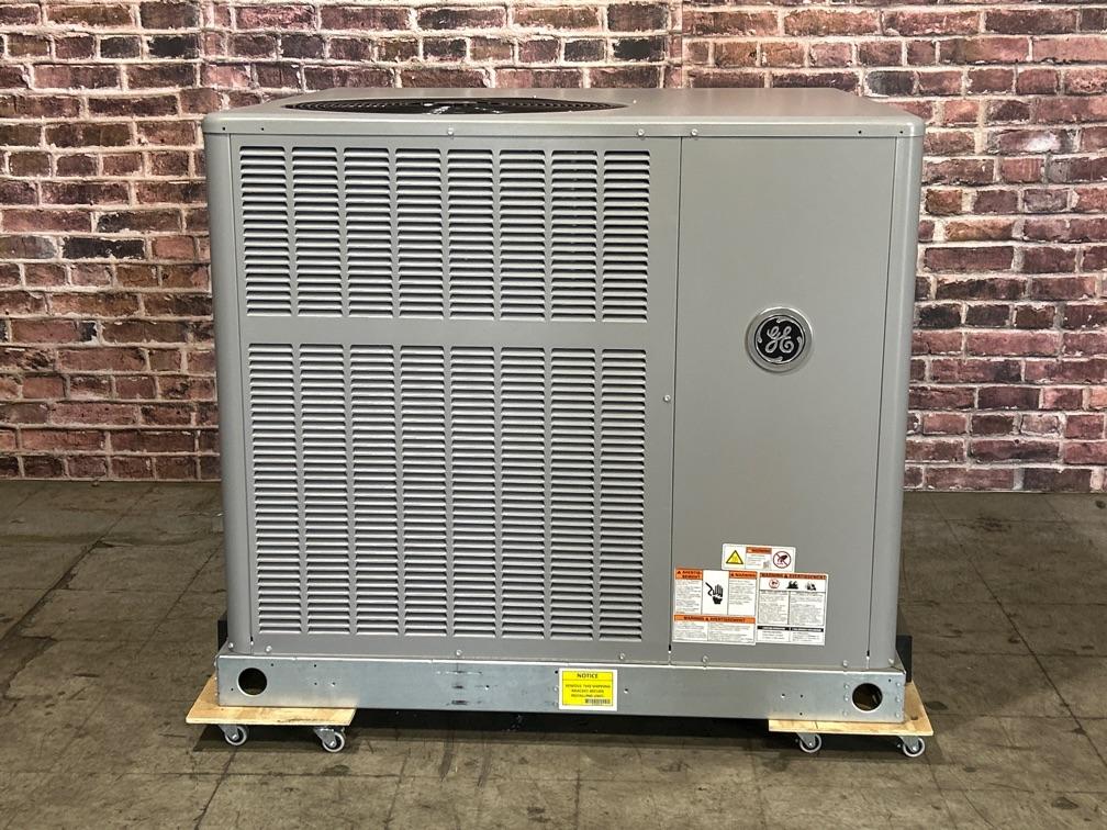 2.5 Ton Ultra Low NOx 1-Stage Convertible Natural G/E Packaged Unit, 14 SEER, 208-230/60/1, R410A