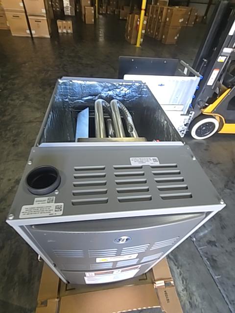 40,000 BTU Ultra Low NOx Two-Stage Upflow/Horizontal ECM Var Spd Gas Furnace 97% 120/60/1 CFM: 1153