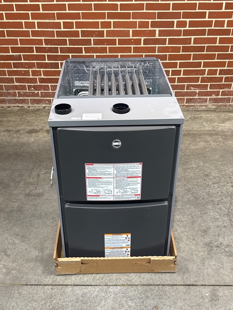 88,000 BTU Modulating Upflow/Horizontal ECM Variable Speed Gas Furnace 97% AFUE 120/60/1 CFM: 1653