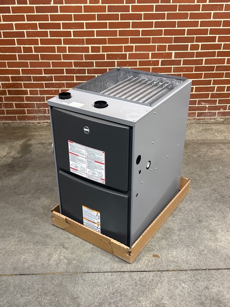 88,000 BTU Modulating Upflow/Horizontal ECM Variable Speed Gas Furnace 97% AFUE 120/60/1 CFM: 1653
