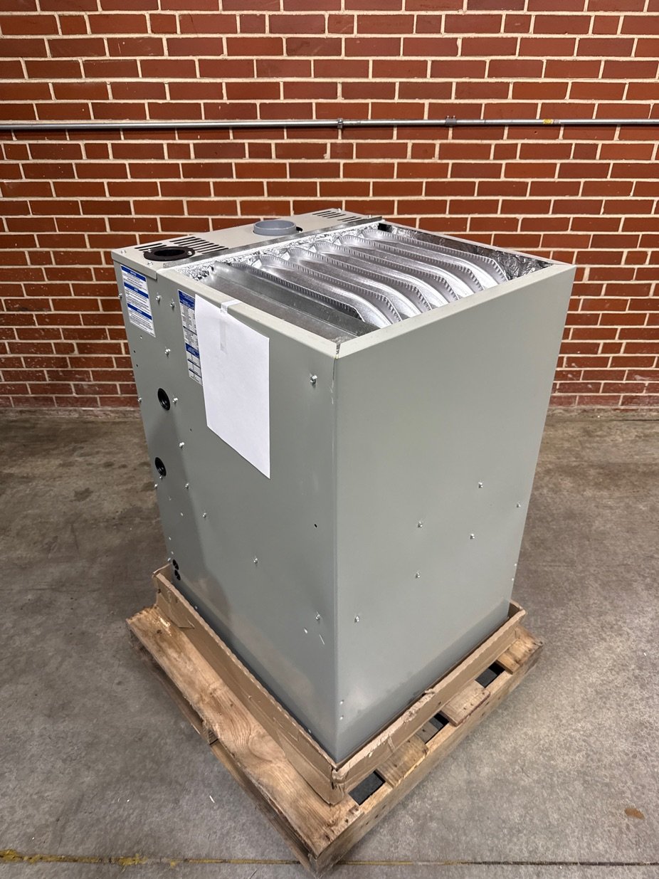120,000 BTU Modulating Upflow/Horizontal ECM Var Spd Comm Comp Gas Furnace 97% 115/60/1 CFM: 2006