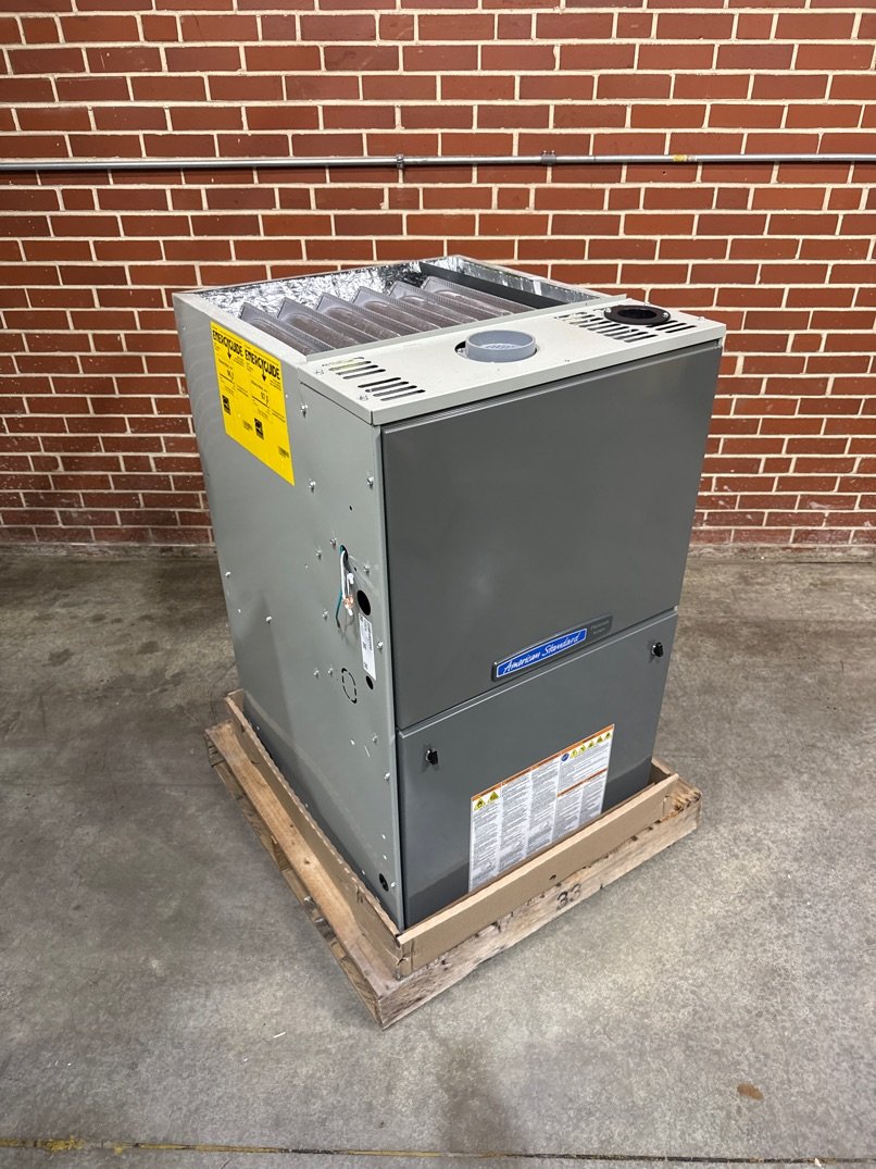 120,000 BTU Modulating Upflow/Horizontal ECM Var Spd Comm Comp Gas Furnace 97% 115/60/1 CFM: 2006
