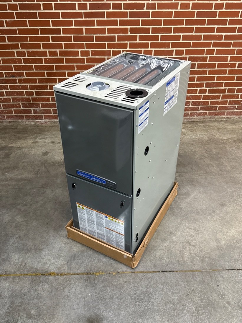 80,000 BTU Modulating Upflow/Horizontal ECM Var Spd Comm Comp Gas Furnace 97% 115/60/1 CFM: 1595