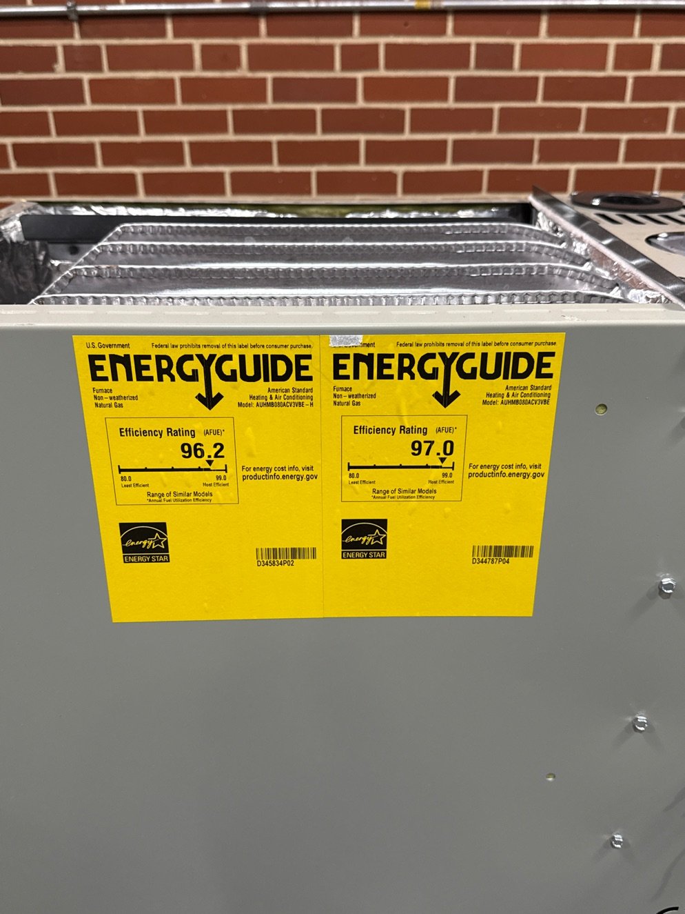 80,000 BTU Modulating Upflow/Horizontal ECM Var Spd Comm Comp Gas Furnace 97% 115/60/1 CFM: 1595