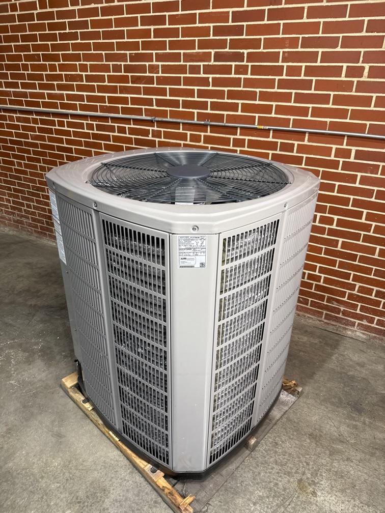 5 Ton Variable Speed Split-System Communicating Heat Pump 208-230/60/1 R410A 18 SEER