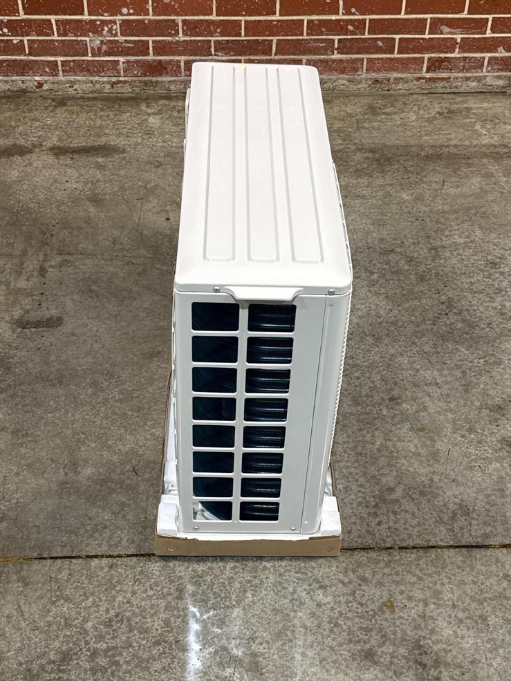 9,100 BTU Single-Zone Outdoor Inverter Heat Pump Mini Split Unit, 23 SEER 208-230/60/1 R-410A