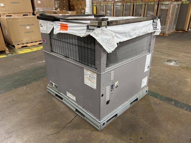 4 Ton Single-Stage Convertible Natural Gas/Electric Packaged Unit, 13.2 SEER, 208-230/60/3, R410A