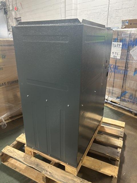 80,000 BTU Low NOx Two-Stage Up/Horz ECM Var Spd Comm Compatible Gas Furnace 96% 115/60/1 CFM: 1536