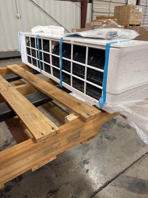 18,000 BTU Single-Zone Indoor Inverter Heat Pump Mini Split Unit, 21 SEER2 208-230/60/1 R-410A
