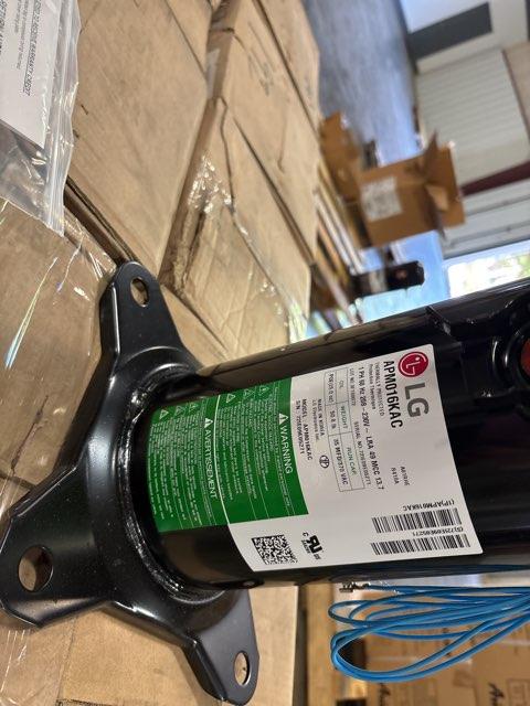 1.5 Ton Modulating AC Scroll Compressor 208-230/60/1 R410A
