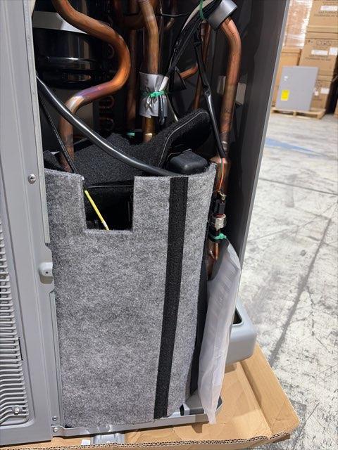 60,000 BTU Multi-Zone Outdoor Inverter Heat Pump Mini Split Unit, 17 SEER 208-230/60/1 R-410A
