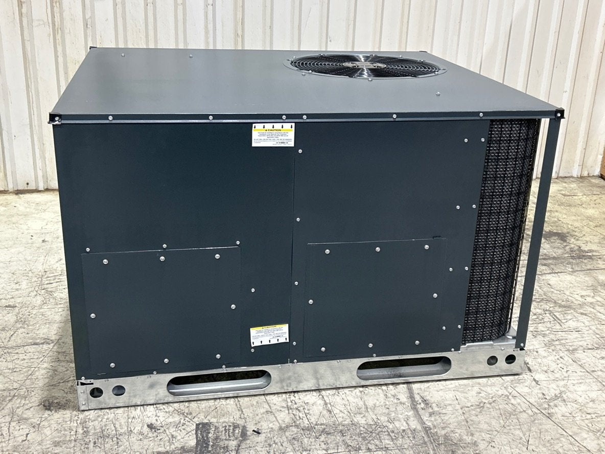2.5 Ton Ultra Low NOx 1-Stage Convertible Natural G/E Packaged Unit, 13.4 SEER2, 230/60/1, R410A