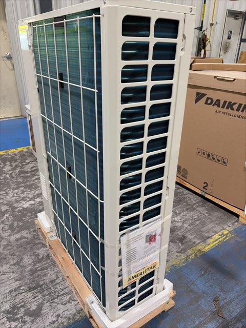 3.5 Ton Variable Speed Split-System Heat Pump 208-230/60/1 R410A 15.2 SEER2