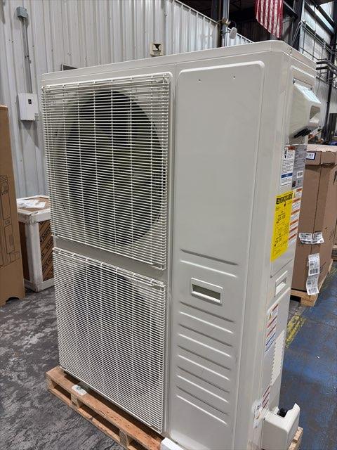 4 Ton Variable Speed Split-System Heat Pump 208-230/60/1 R410A 15.2 SEER2