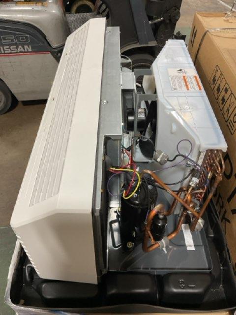 12,000 BTU Packaged Terminal Heat Pump with 3.5 KW Heat, 208-230/60/1, R-410A