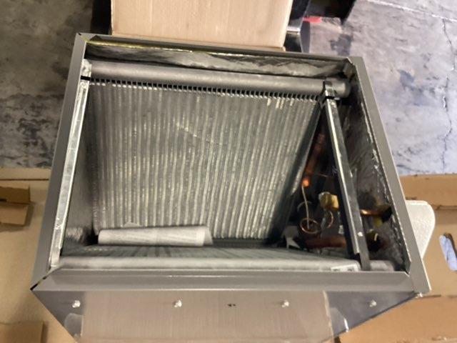1.5 Ton AC/HP Upflow/Downflow Cased V Coil, R410A CFM 750