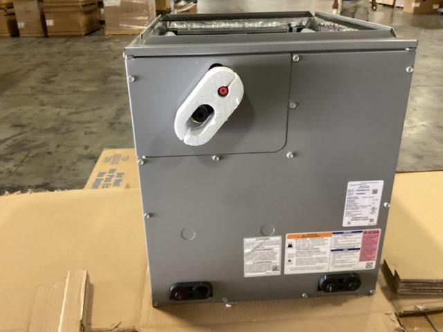 2.5 Ton AC/HP Upflow/Downflow Cased V Coil, R410A CFM 1250