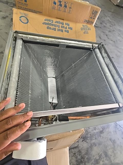 4 Ton AC/HP Upflow/Downflow Cased V Coil, R410A CFM 2000