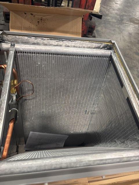 5 Ton AC/HP Upflow/Downflow Cased V Coil, R410A CFM 2500