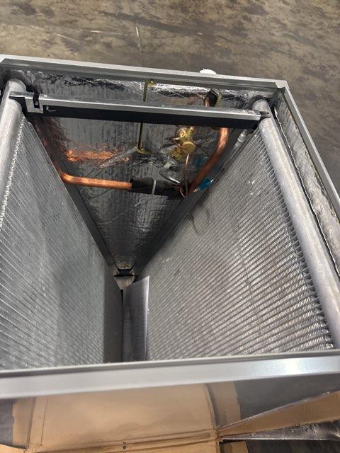5 Ton AC/HP Upflow/Downflow Cased V Coil, R410A CFM 2500