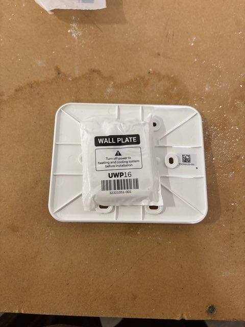 2 Heat/1 Cool, Programmable 24 V Heat Pump/Conventional Thermostat
