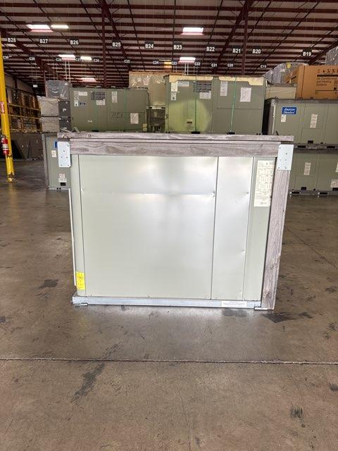 12.5 Ton Three-Stage Convertible Packaged Air Conditioning Unit, 11 EER, 208-230/60/3, R410A