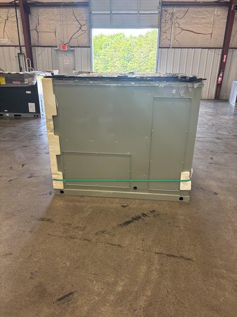 12.5 Ton Two-Stage Convertible Packaged Air Conditioning Unit, 11 EER, 208-230/60/3, R454B