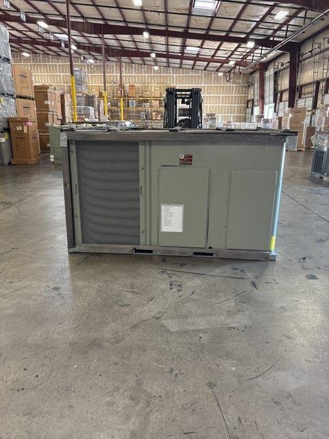 7.5 Ton Three-Stage Convertible Packaged Air Conditioning Unit, 11.2 EER, 460/60/3, R410A